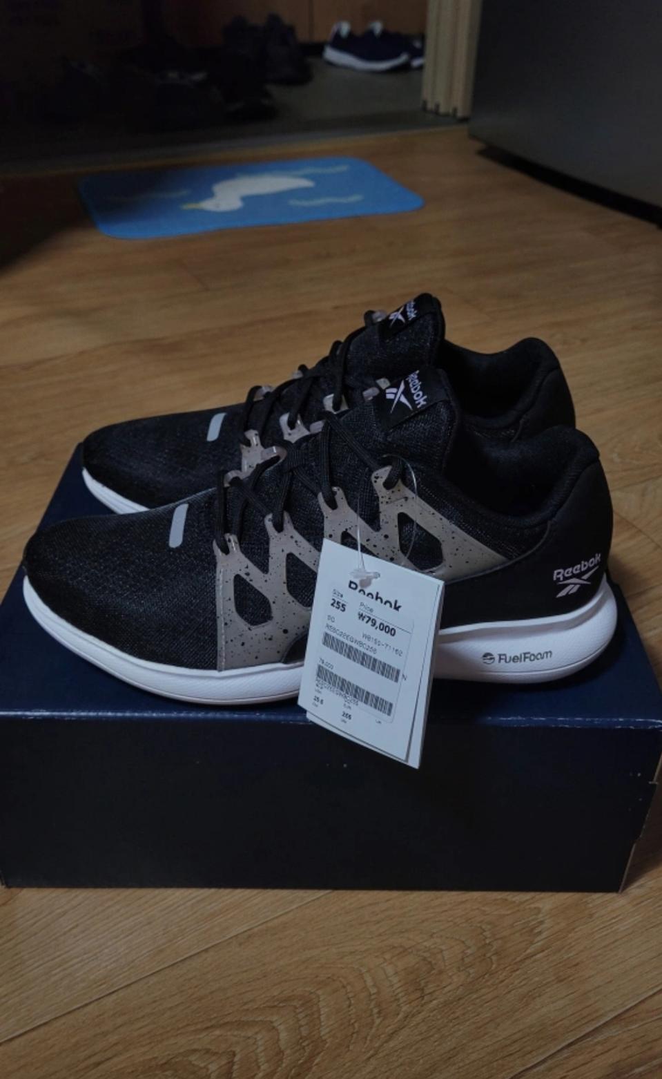 리복 런닝화 255(새상품)