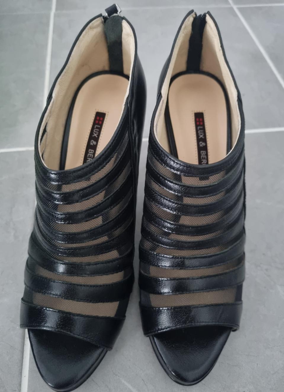 lux&berg양가죽7cm샌들(새상품)