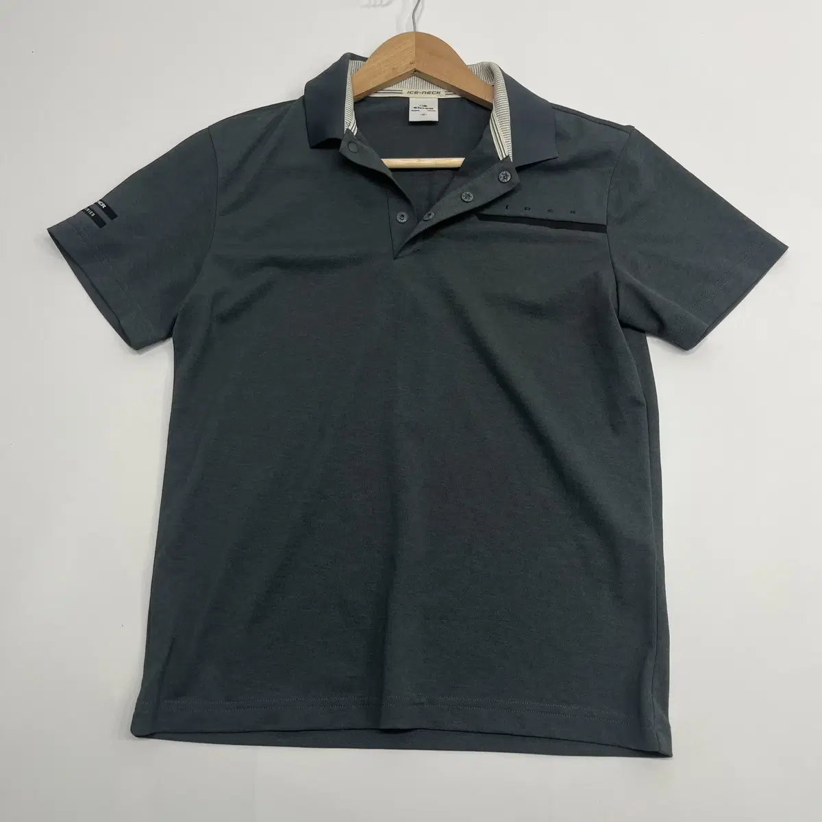 아이더 반팔카라티 M