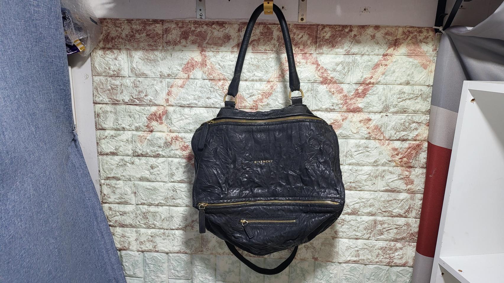 지방시 판도라 크로스백