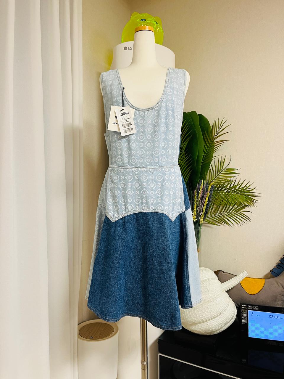 <<택있는 새상품>> 럭키슈에뜨 데님 원피스
