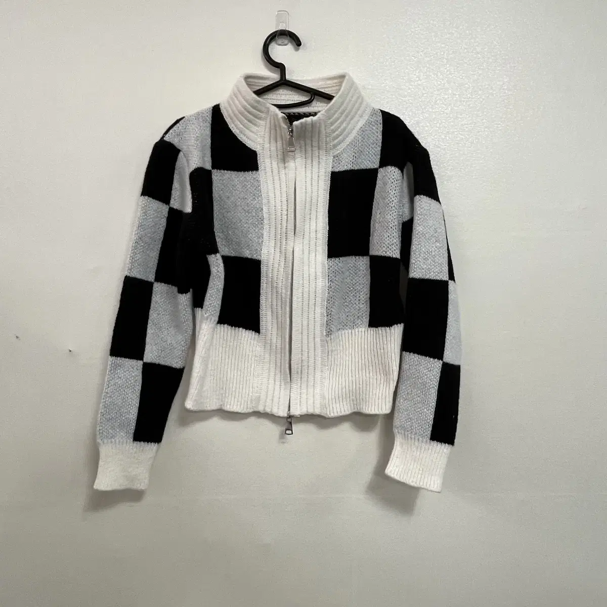 여성 크롭 집업 니트