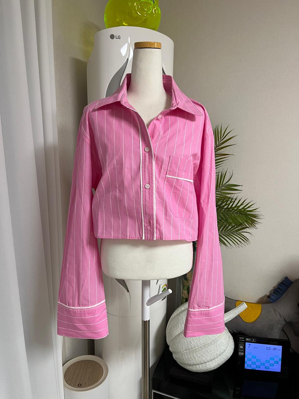 <<택있는 새상품>> 자라 크롭 핑크 셔츠