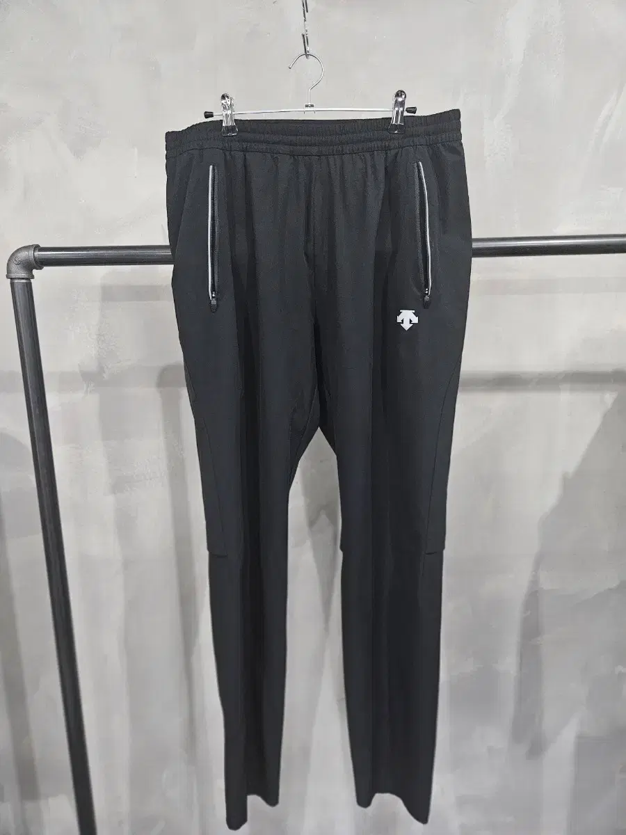 데상트 여름 츄리닝 바지 31-34인치