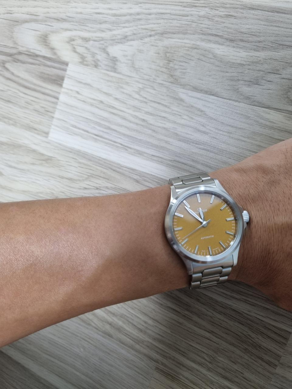 sinn556 옐로우 한정판 (10월6일까지만 130만)