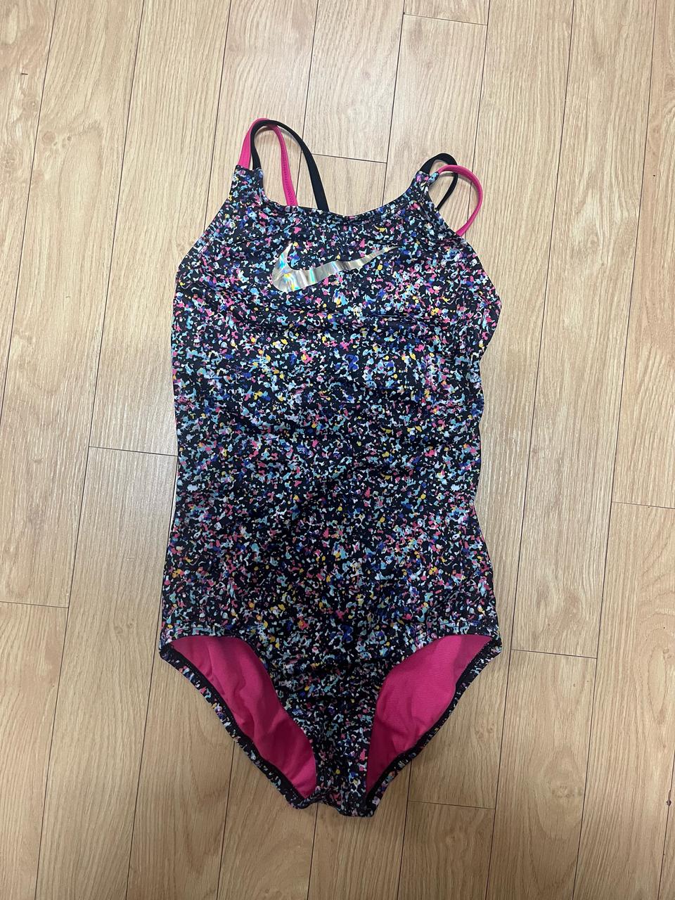 미착용/나이키야나수영복/사이즈M/택포3만원