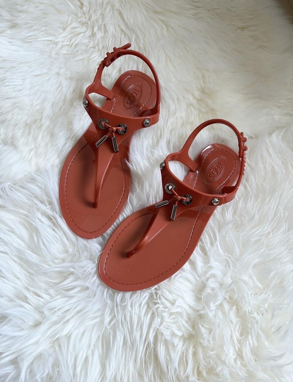 토즈 정품 오렌지 젤리샌들 225 한번착용