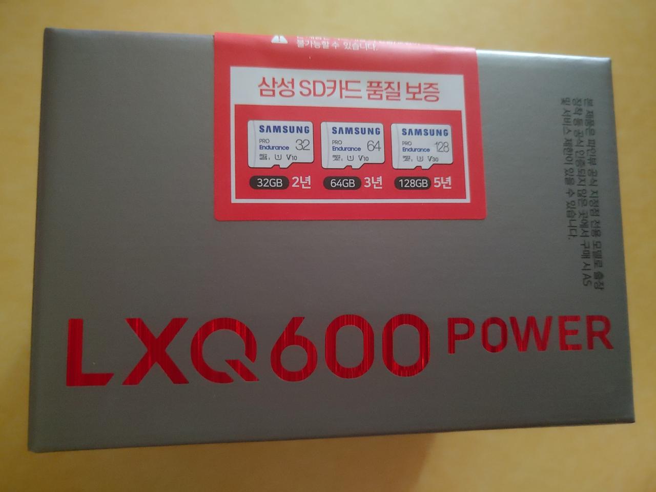 파인뷰 LXQ600 32기가 QHD 블랙박스 새상품 판매합니다.