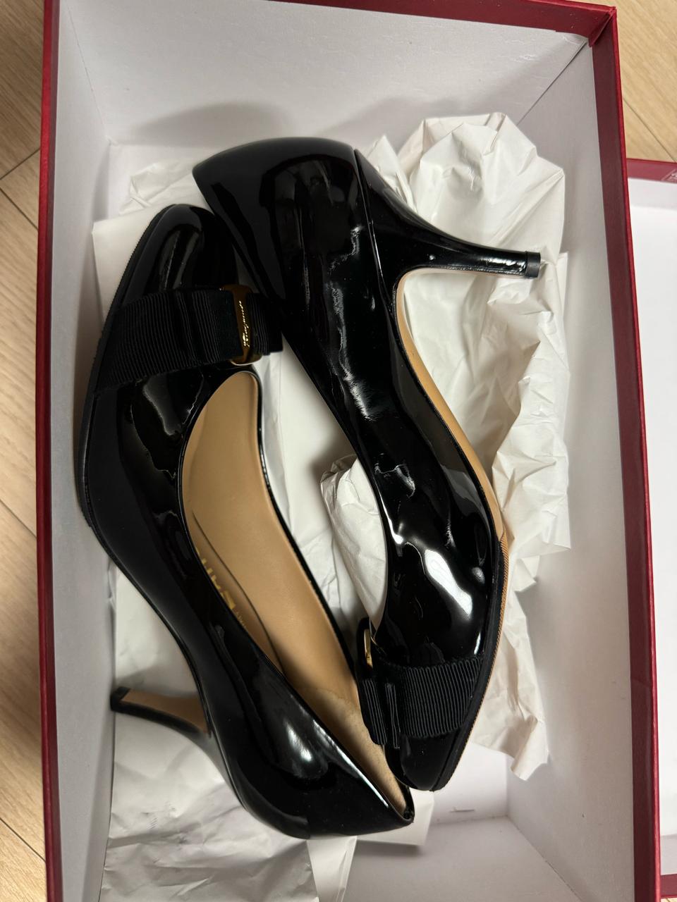 페레가모 여자 구두(새상품)