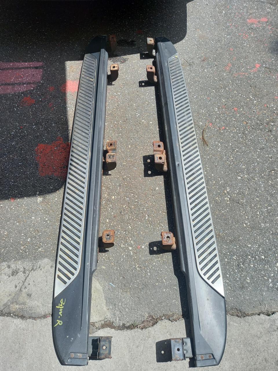 렉스턴w 사이드스텝 조수석