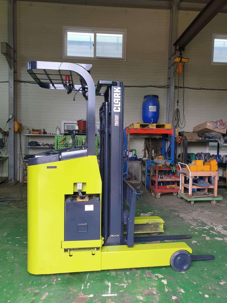 중고지게차 클라크 1.8톤 입식 전동지게차 싸게판매합니다