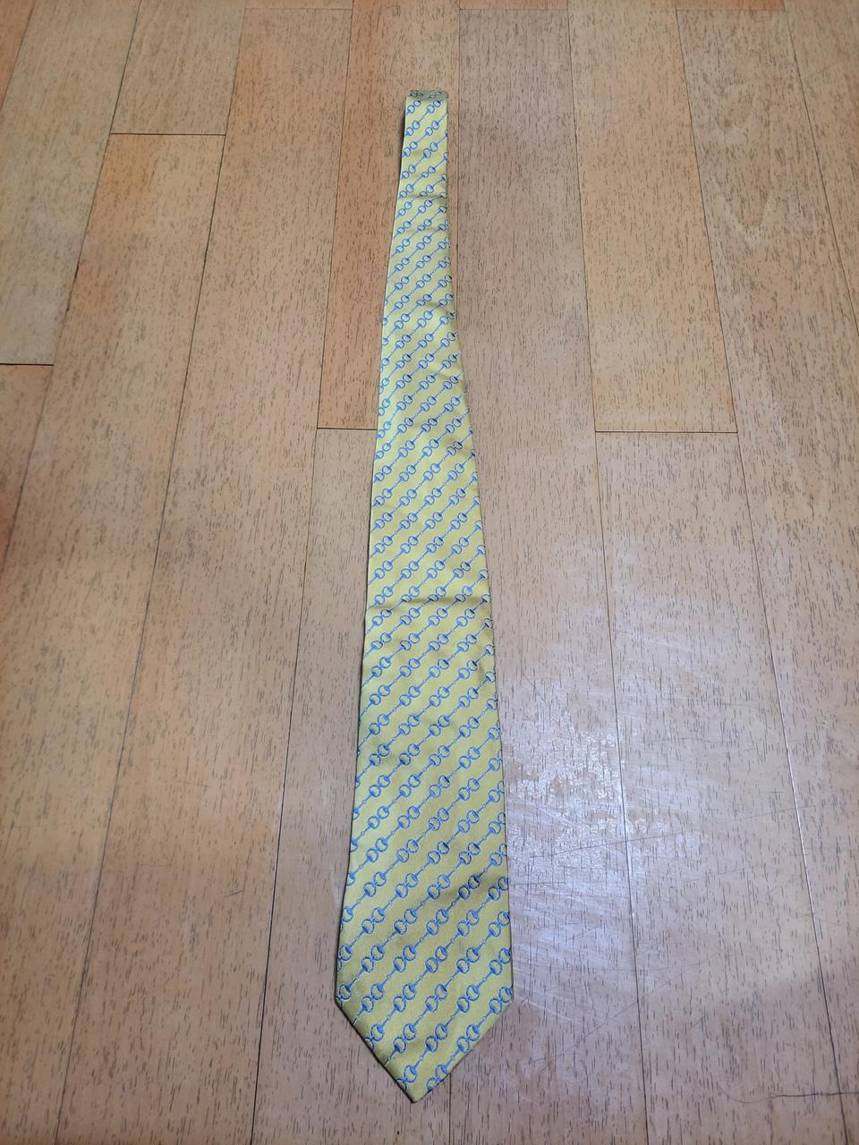 구찌넥타이