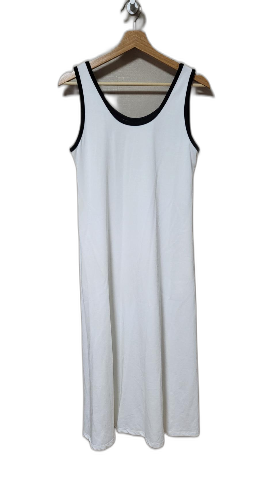 화이트 슬리브리스 원피스(새상품)