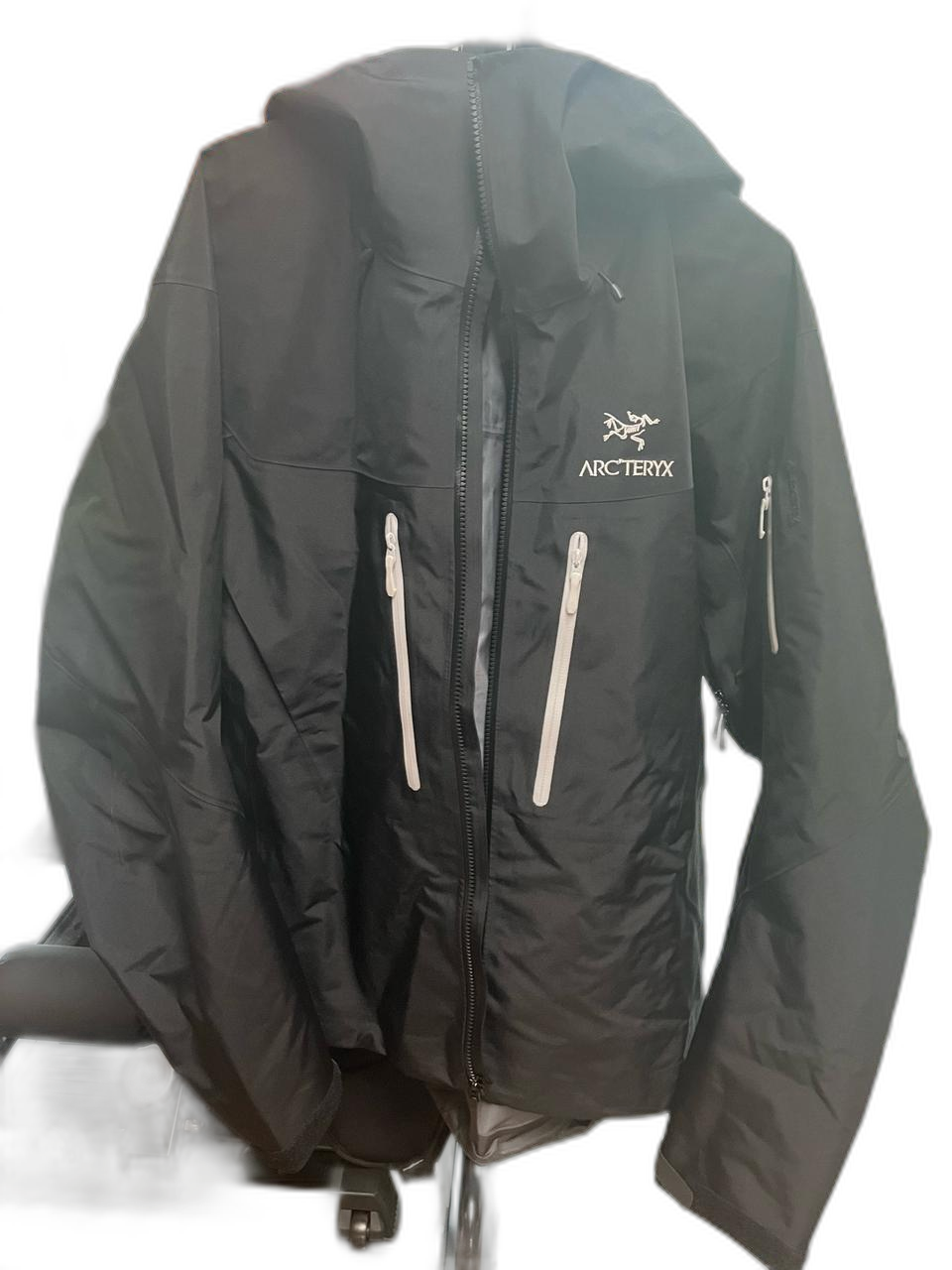 아크테릭스 알파sv orca L사이즈 판매합니다.