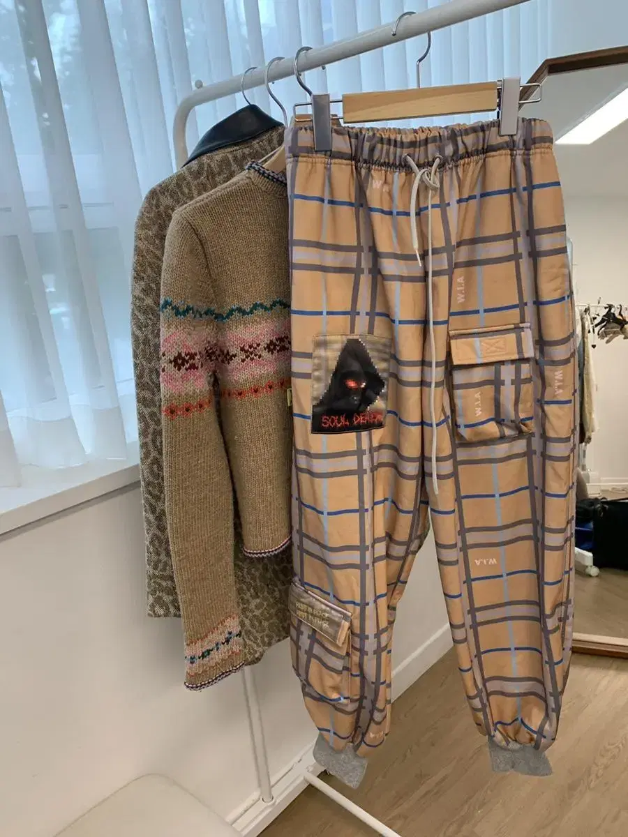 W.I.A. Collection brown jogger