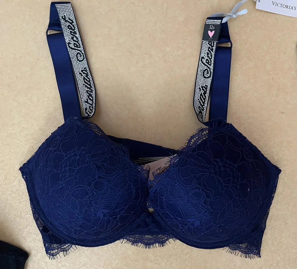 바디프로필가능*빅토리아시크릿 큐빅 푸쉬업브라