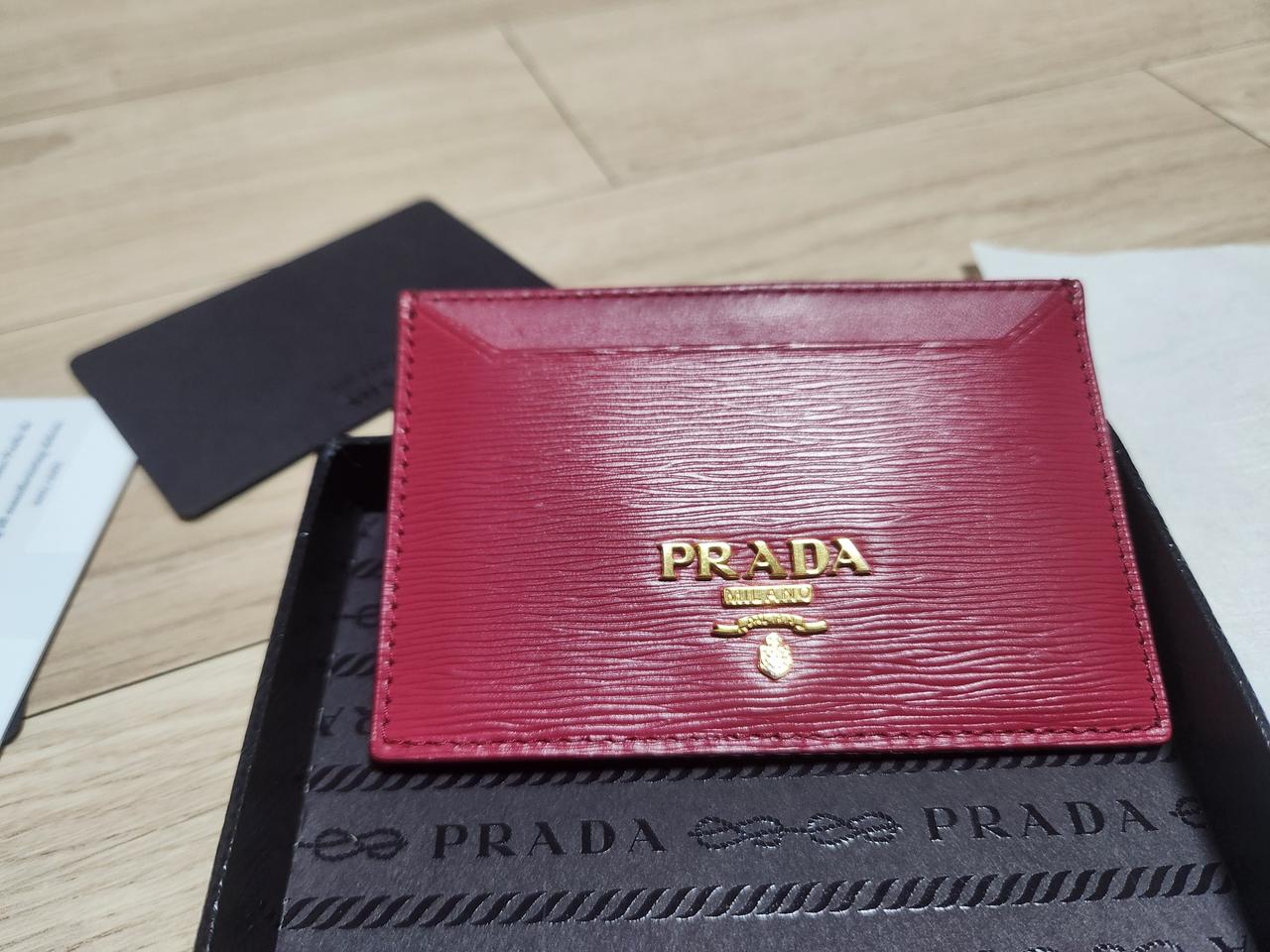 프라다 카드지갑
