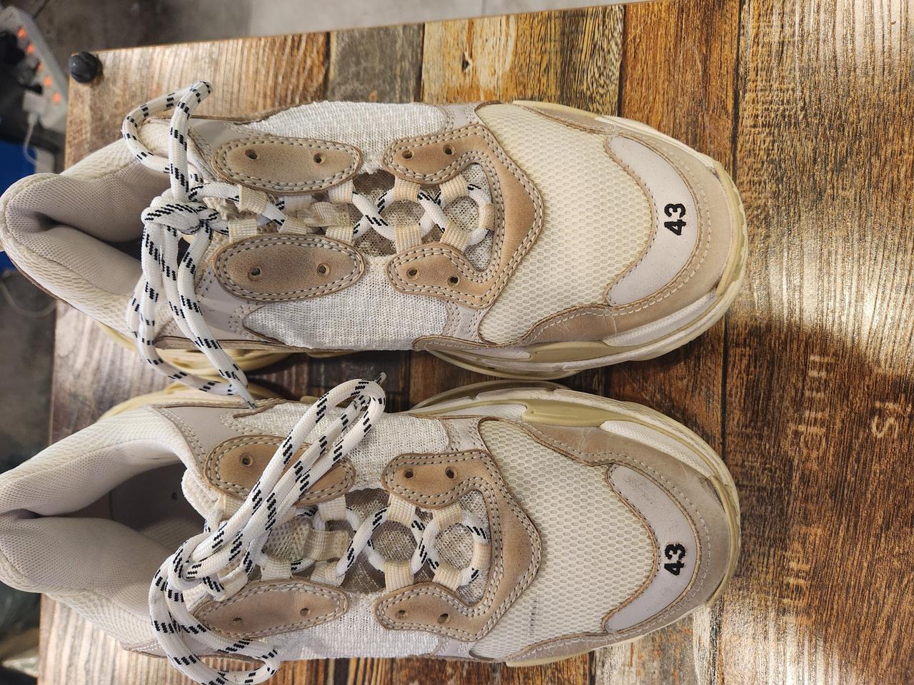 발렌시아가 트리플s