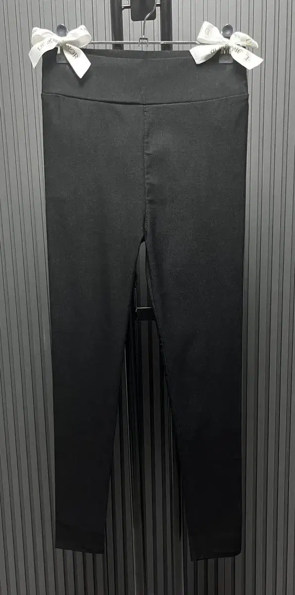 새상품 블랙 스판 스키니 팬츠 / 사이즈 free(55-66)