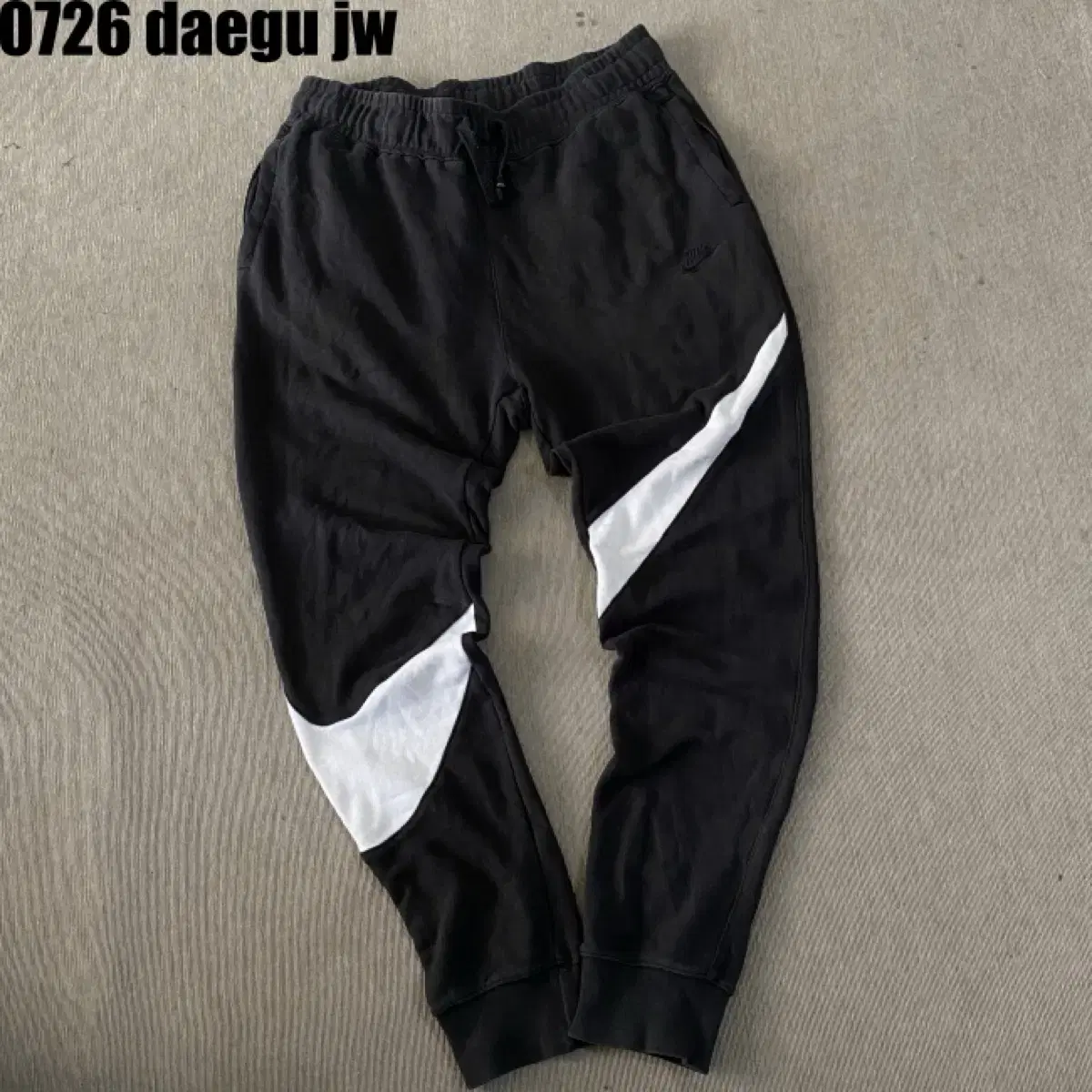 나이키 스우시 팬츠