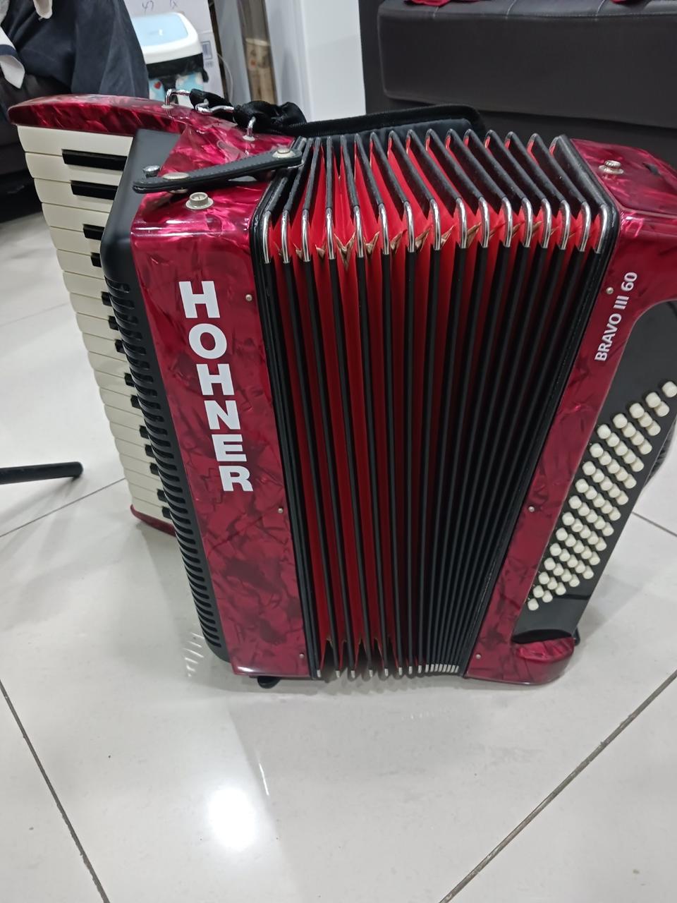 아코디언(독일제)팝니다!