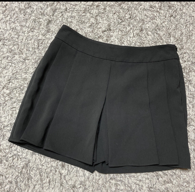 꼼빠니아 블랙 큐롯 쇼츠