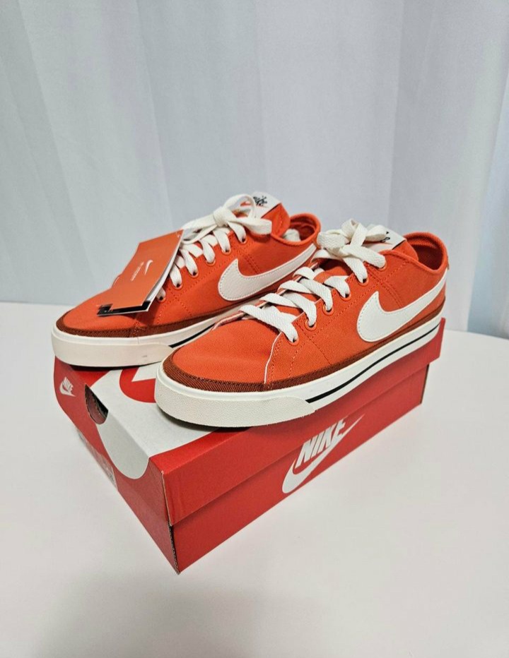 NIKE 나이키 코트 캔버스 정품(새상품) 사이즈 245 남녀공용