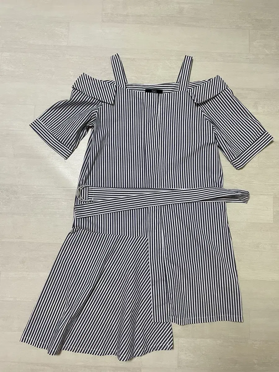 [새상품] 언발원피스 셔츠원피스 오프숄더