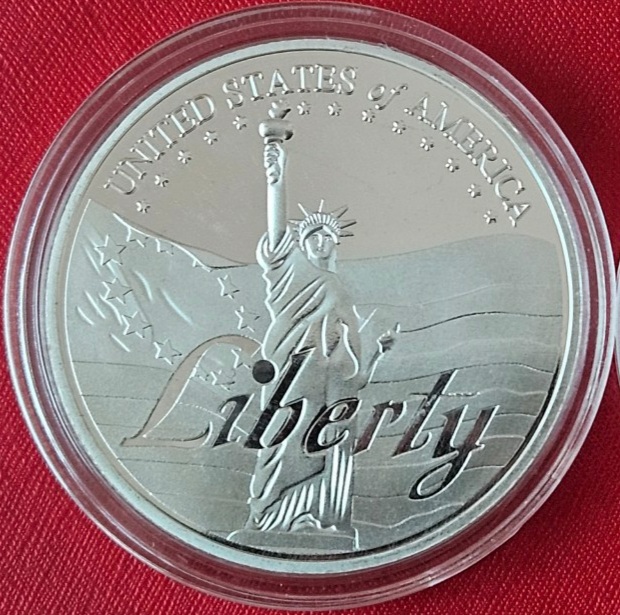 실버 기념메달 1점 드립니다