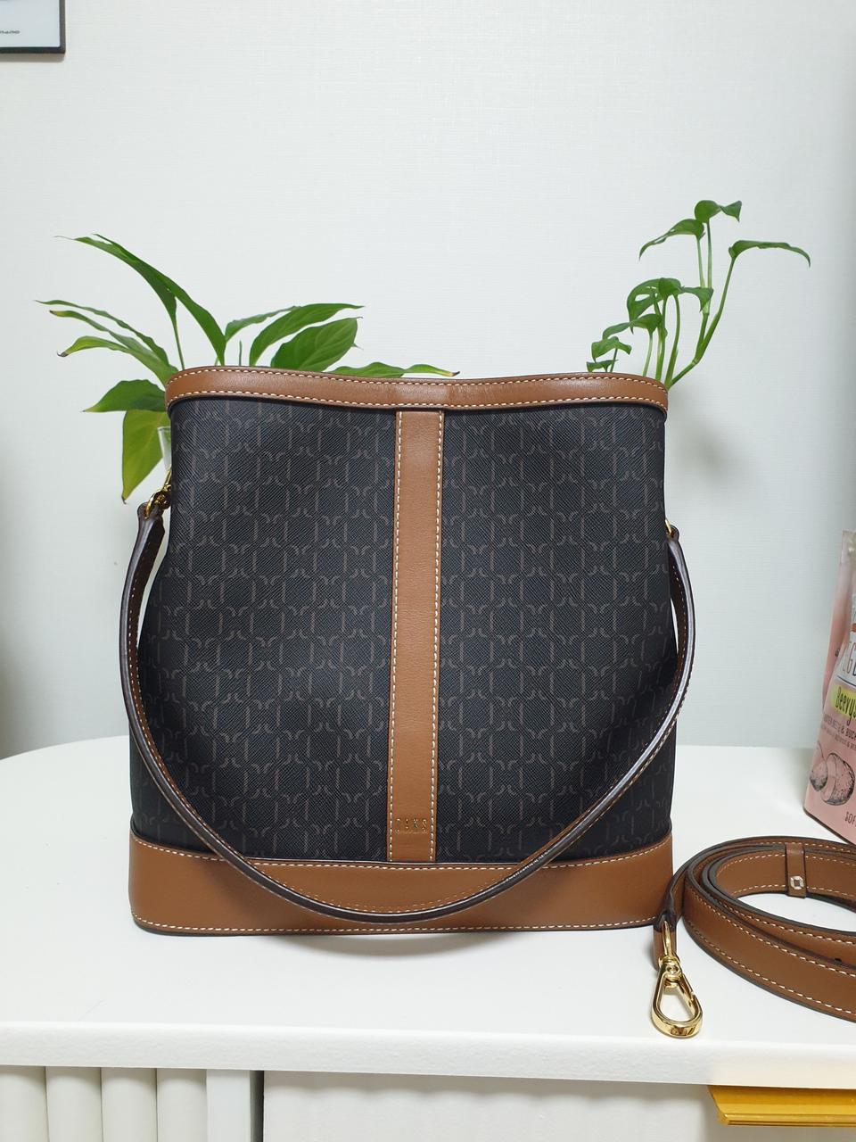 닥스 토트겸크로스백