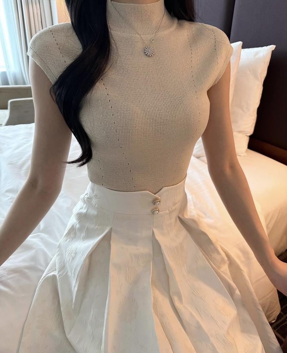 고급 캡소매니트