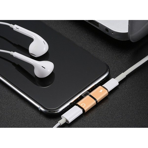 새 금색 차량용 8핀 T 듀얼 젠더 충전기 동시 고속 충전 미니 IOS