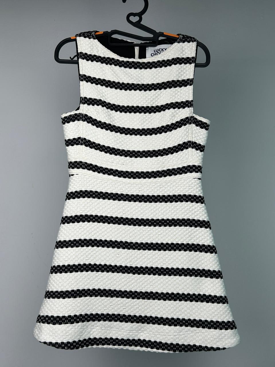 럭키슈에뜨 민소매 원피스 36사이즈