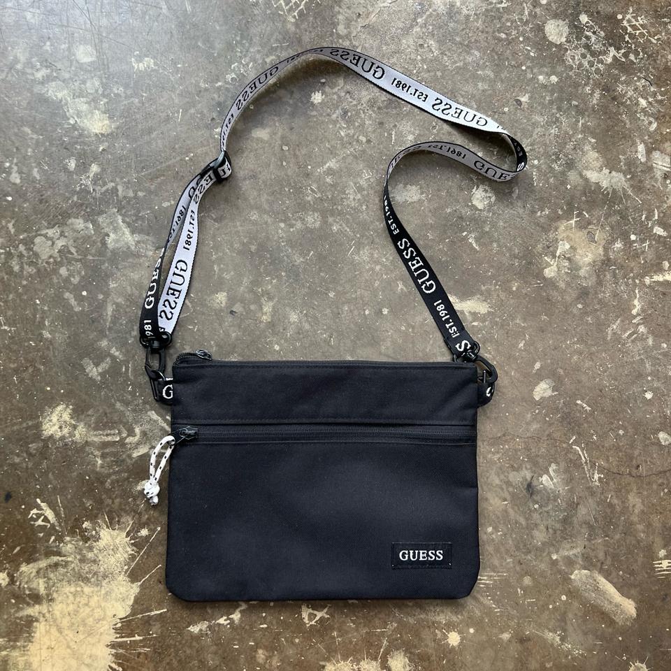 게스 크로스백 가방 사코슈 MLB 디스커버리 내셔널지오그래픽 데상트