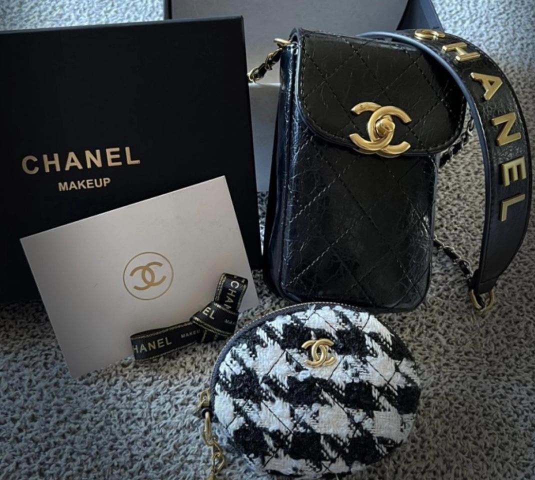 새상품)핸드폰백