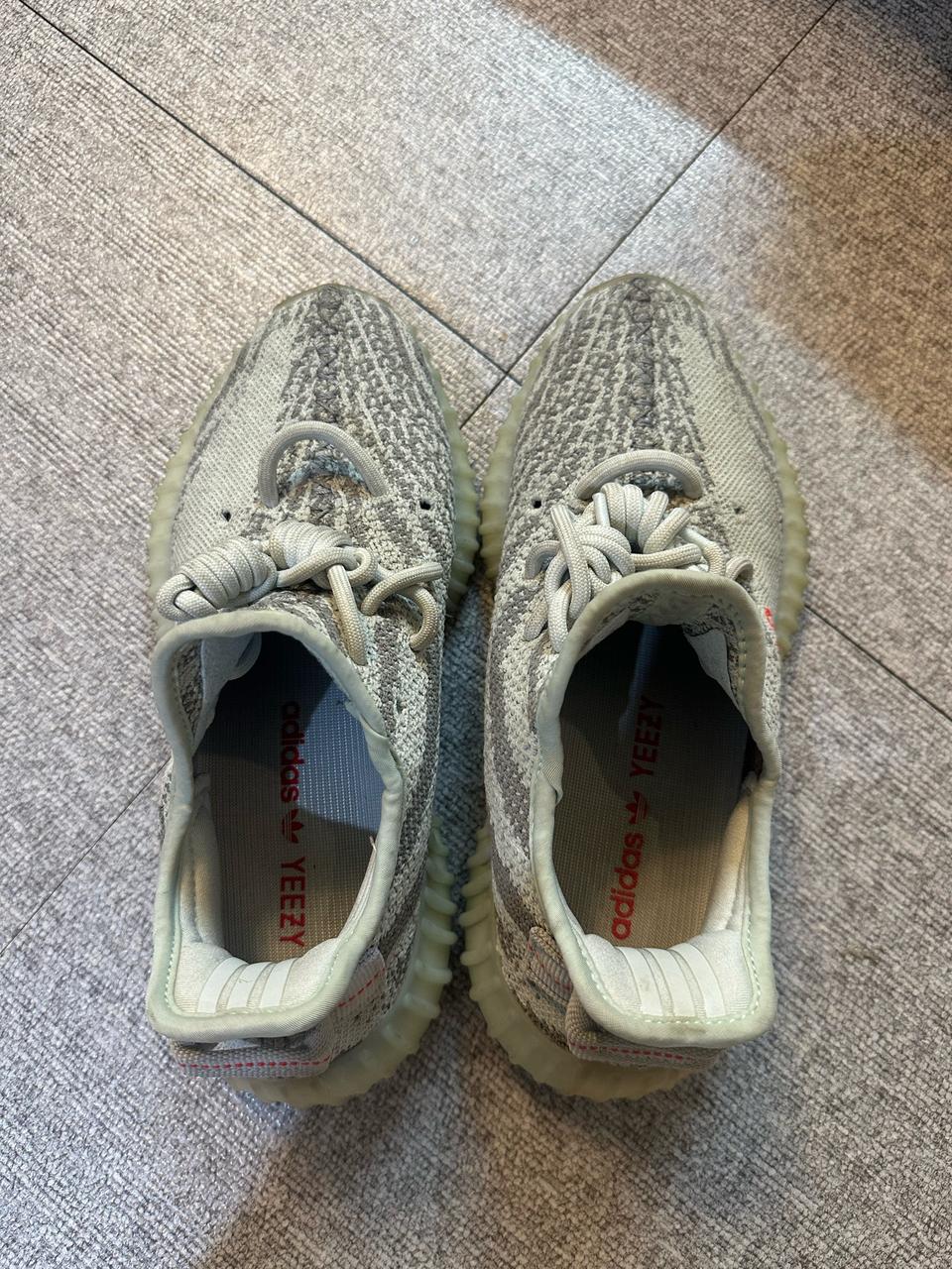 [정품] 아디다스 이지부스트 350 V2 블루 틴트 / 235 / 깔끔한