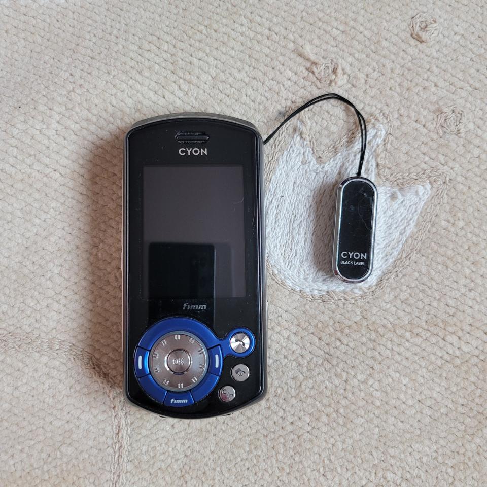 LG싸이언 아카펠라뮤직폰 KV2400 블랙 소장폰