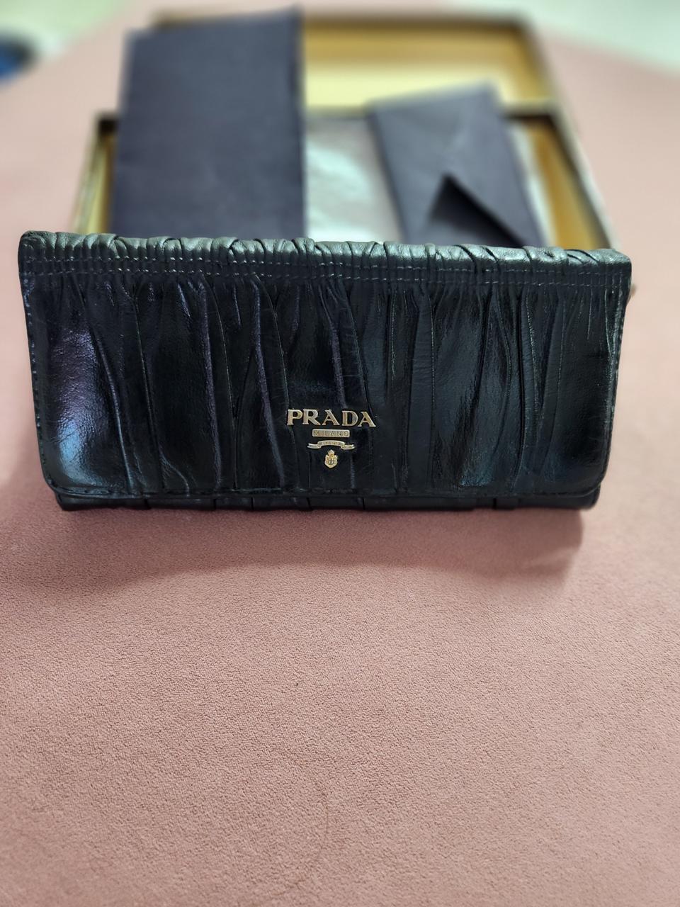 정품 프라다  장지갑