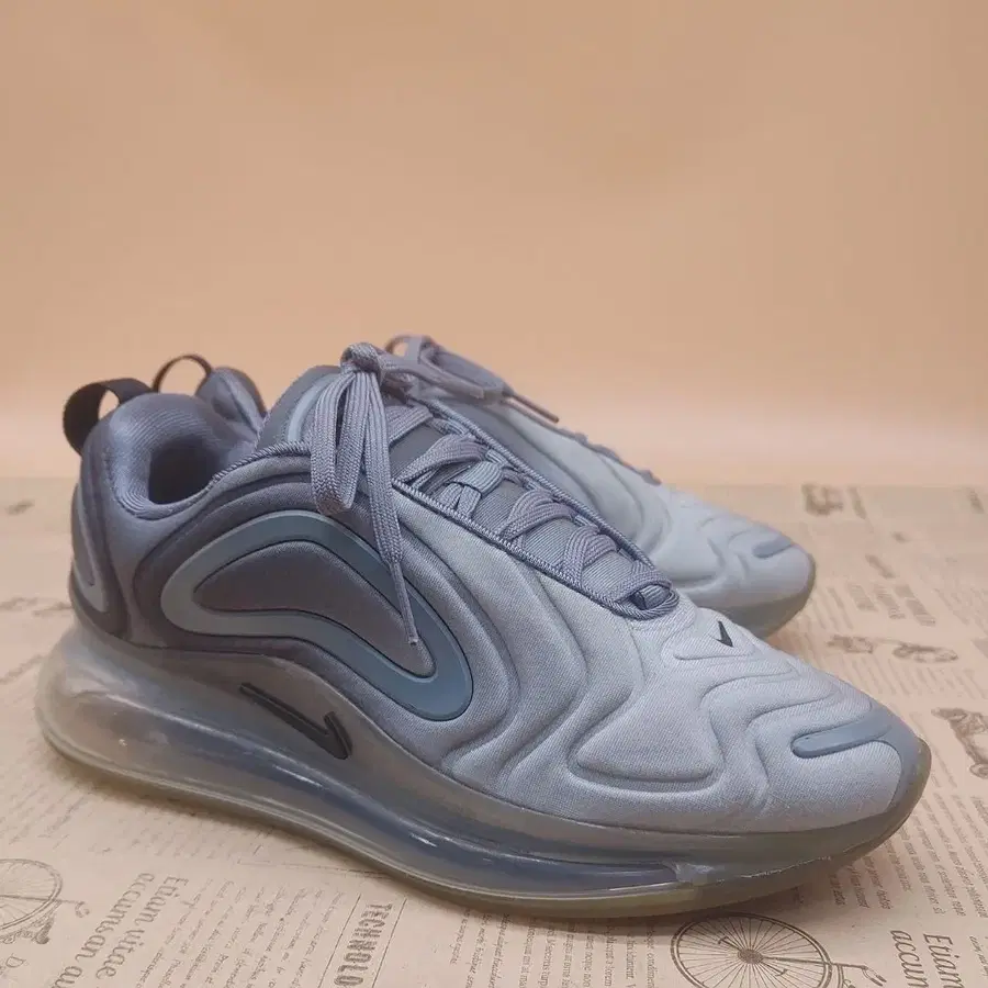 나이키 에어맥스720 운동화245. | 헬로마켓