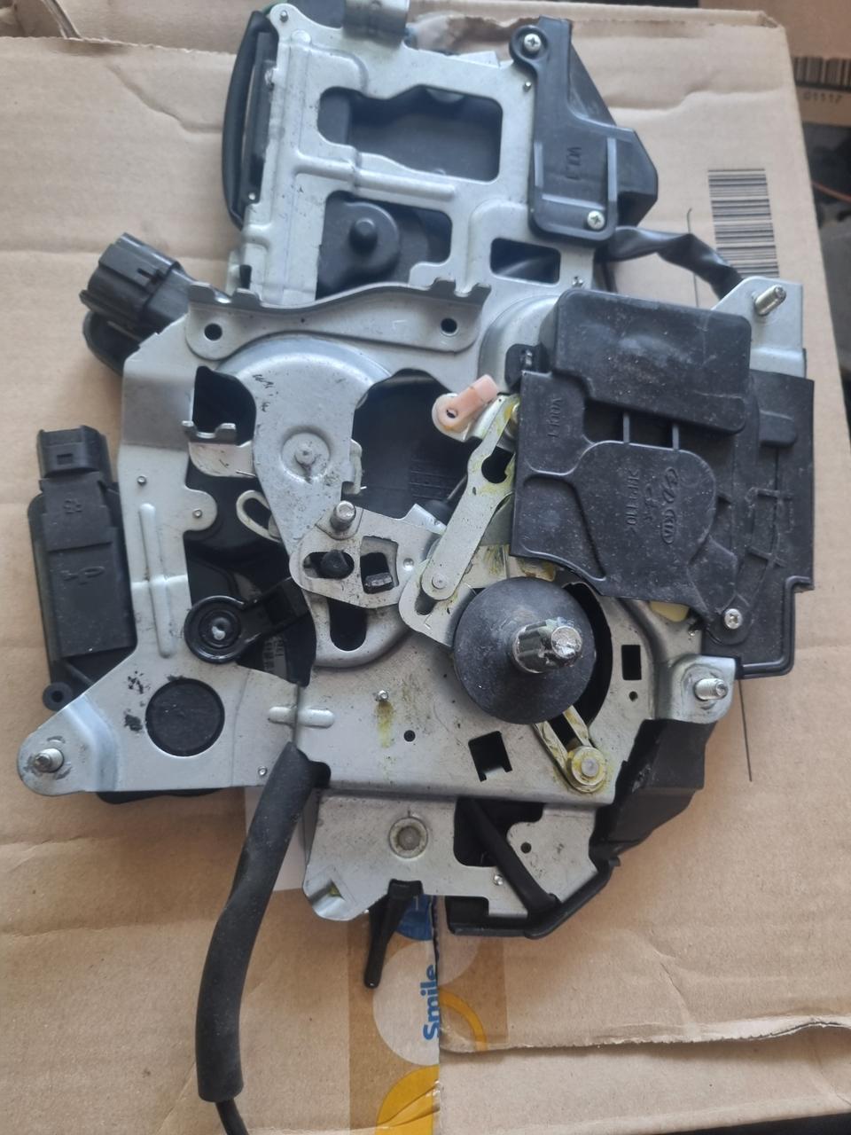 그랜드카니발 각종 부품