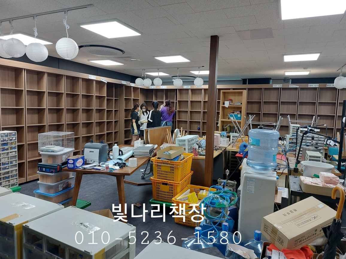 중고만화 책장 만화카페 책장 만화방 책장 중고책장 도서관 책장