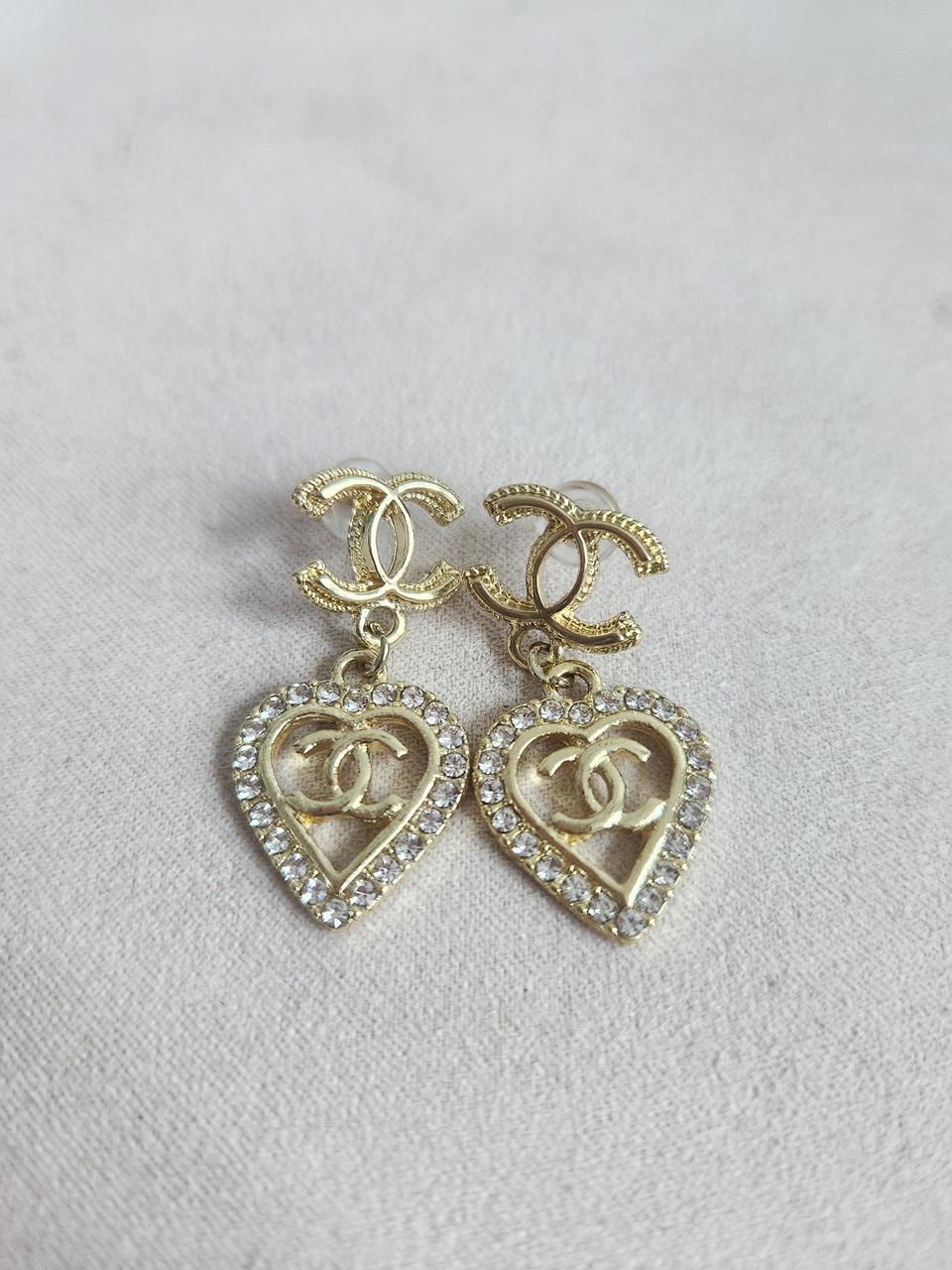 [미착용&새제품] 샤넬 드롭 925silver 골드 큐빅 하트 귀걸이
