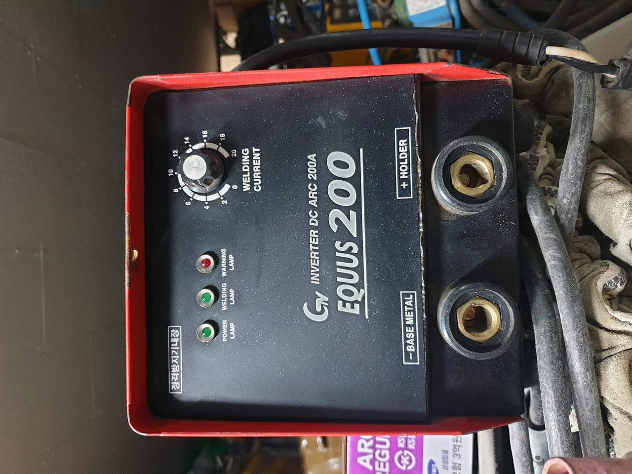 에쿠스 아크용접기 200A 12만원