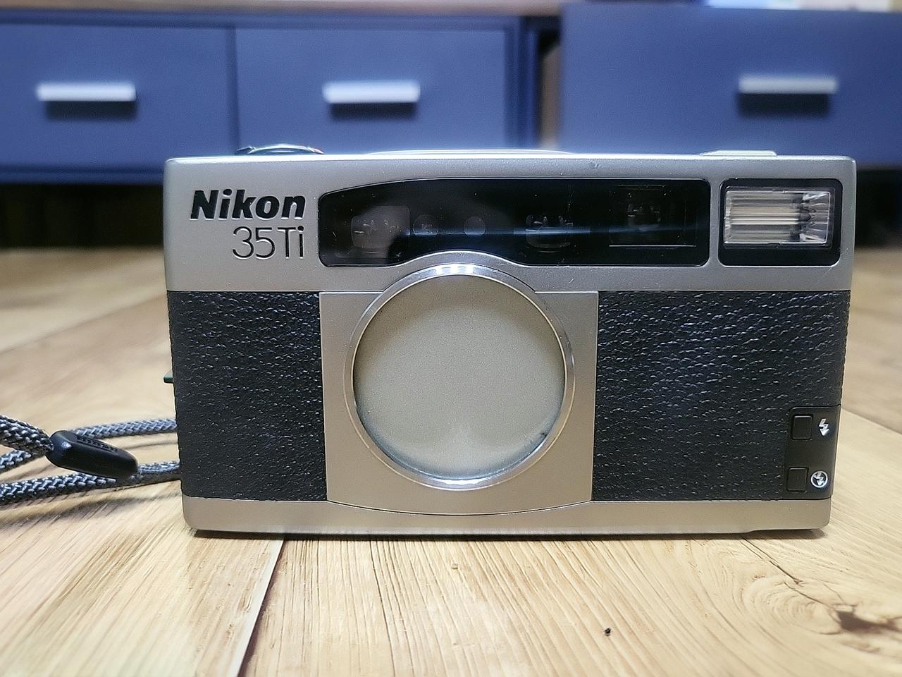 니콘(Nikon) 35Ti 필름카메라
