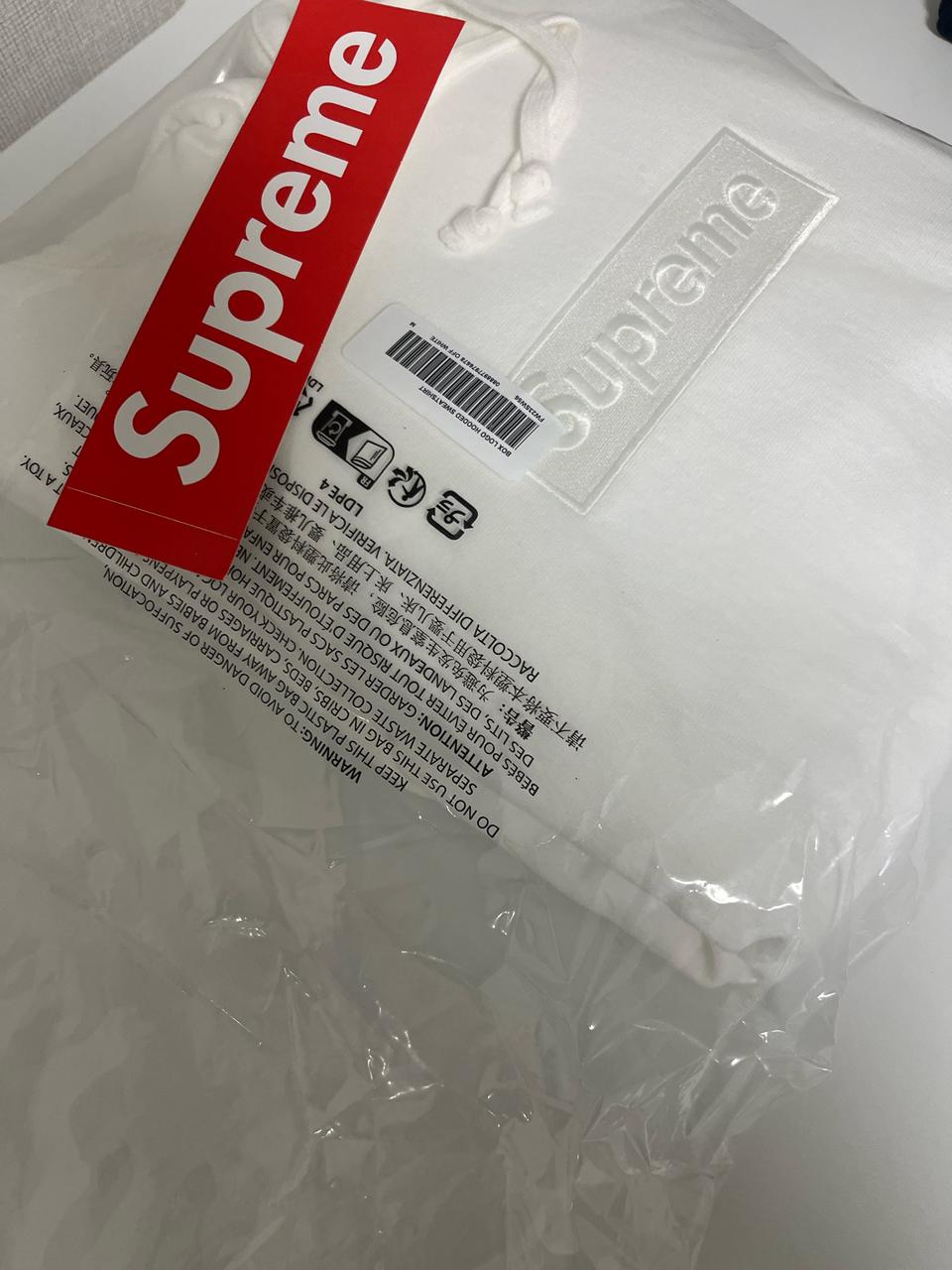 미개봉 새상품 슈프림 화이트 박스로고 후드 M + 슈프림 스티커 3장