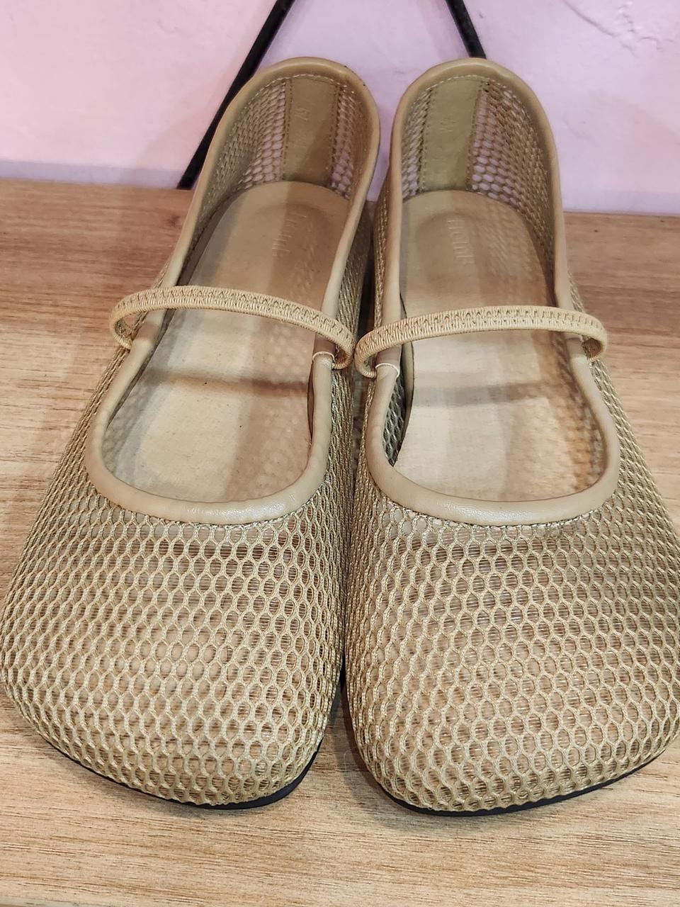 새상품. 편안하고 시원한 신발.240mm.