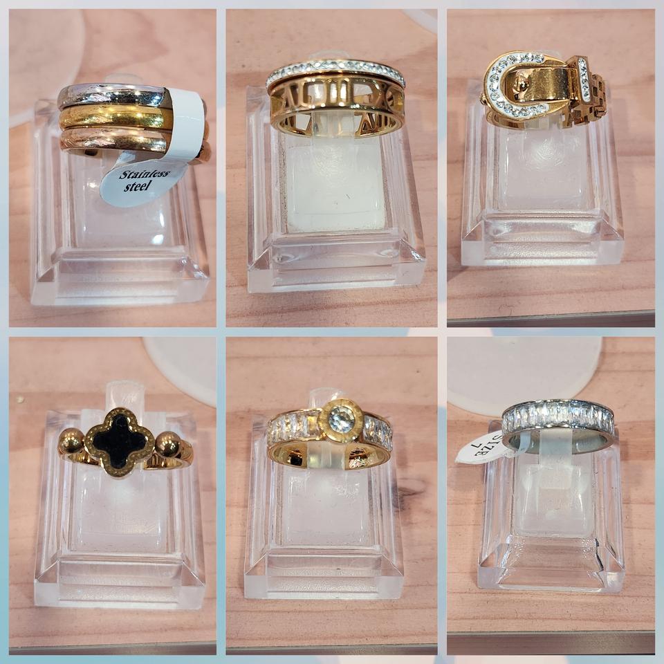 새상품. 써지컬 반지.6종중 택1. 선물용케이스포함.