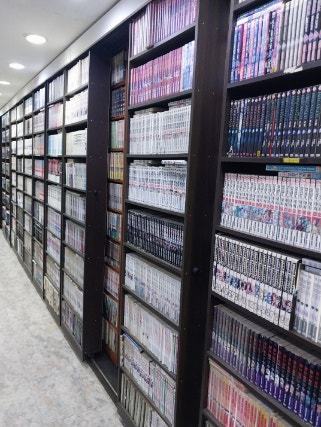 만화카페 폐업 일일만화 1만5천권 450만 코믹 순정 3천권 90만원