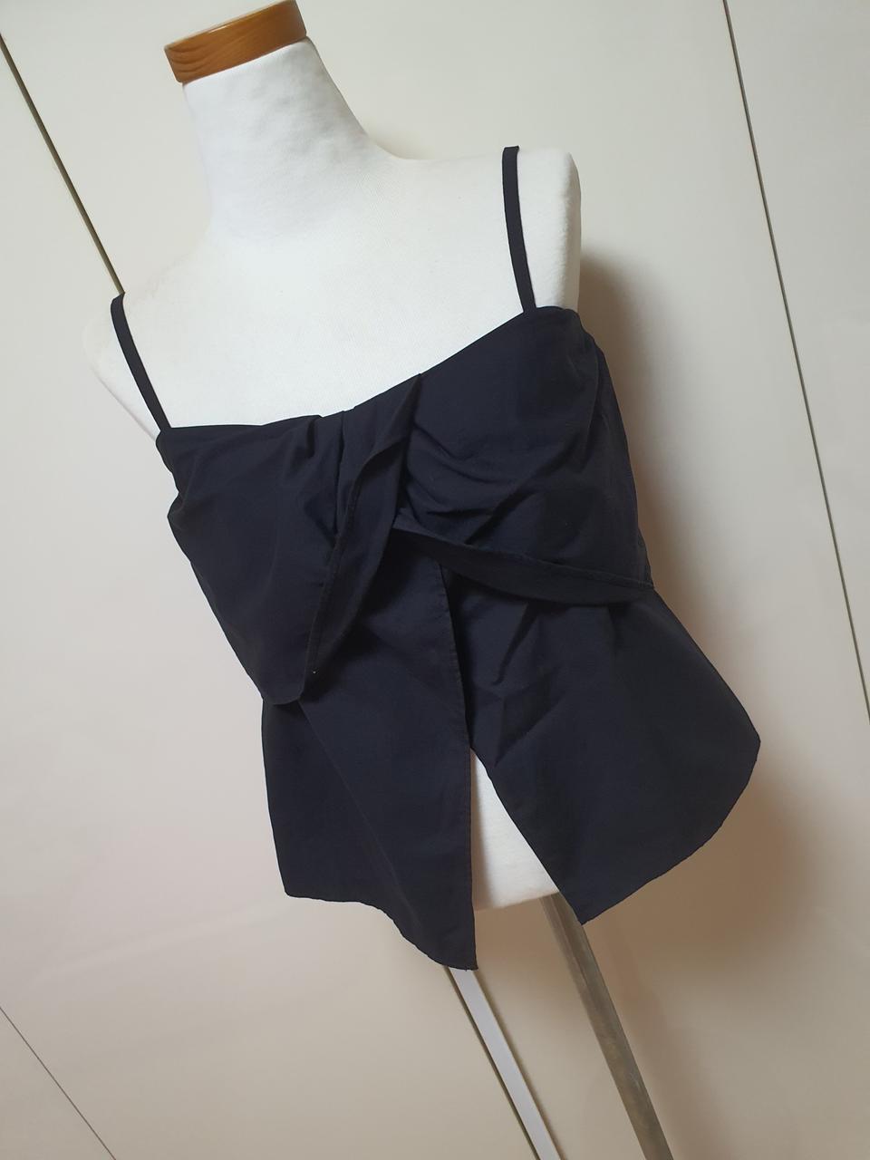 블랙 끈나시 블라우스 (새상품)