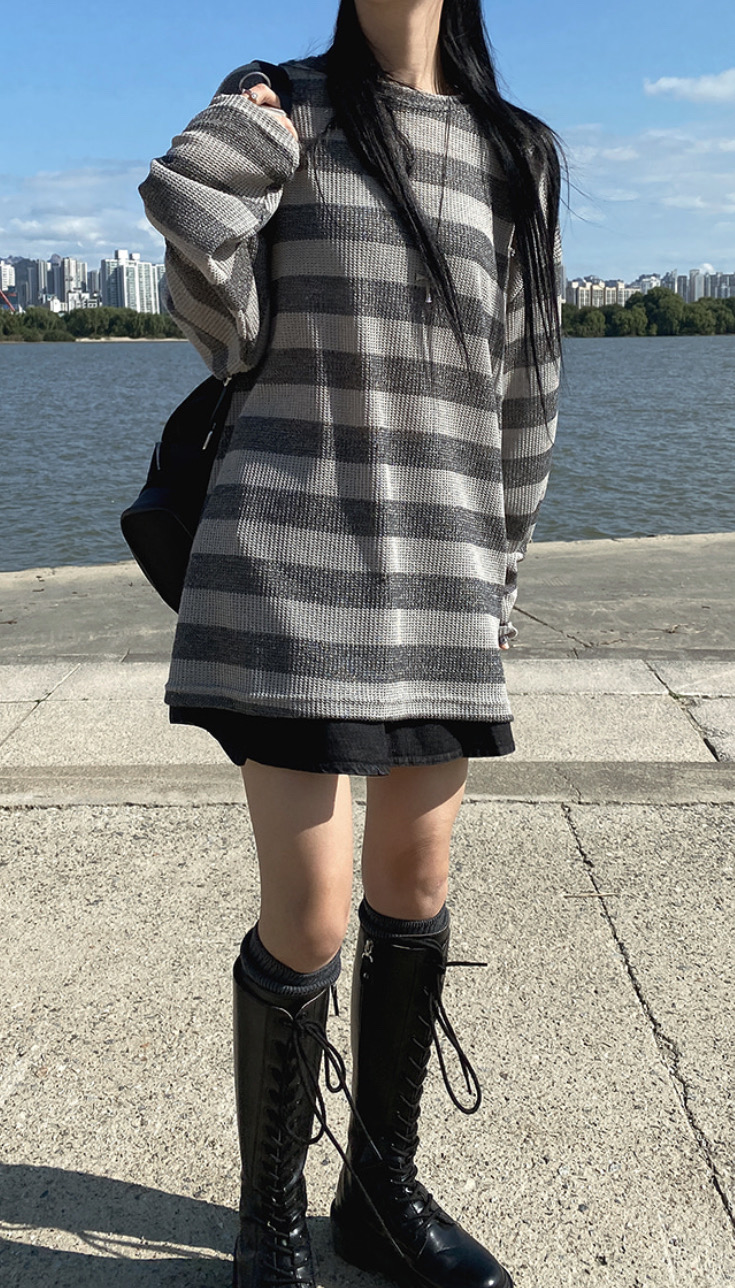 시스루 스트라이프 니트